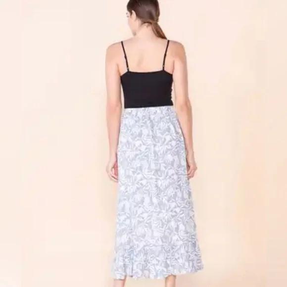 Periwinkle Blue Floral Print Skirt - Picture 5 of 7